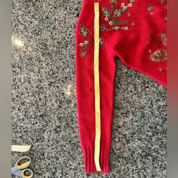 ✨VTG✨SUSAN BRISTOL Beautiful Vintage
Red Wool Embellished Size Small BUTTON UP - Picture 9 of 11